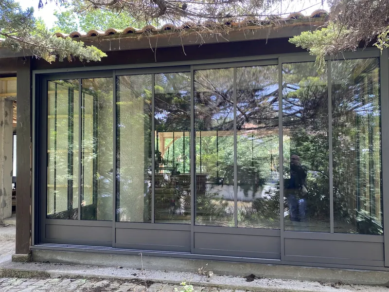 Extension vitrée aluminium noir – Gironde