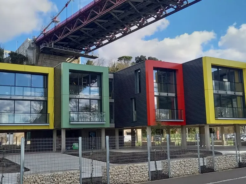 Façades vitrées, bâtiment collectif – Lormont